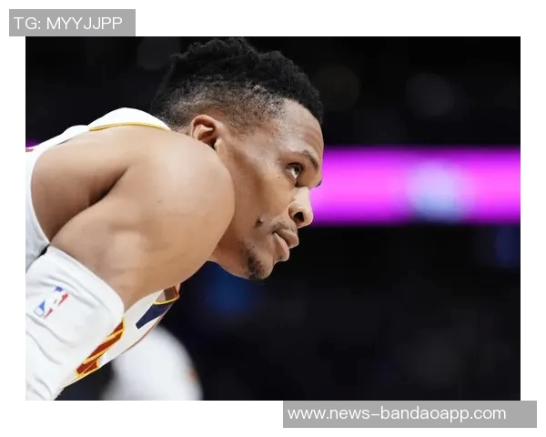 里德表现出色但仍需提升11投7中斩获18分7篮板2助攻1抢断1盖帽三分球命中率待加强