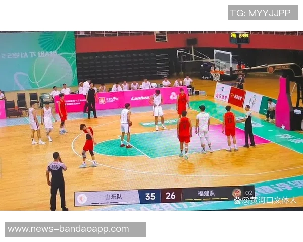 北京全运男篮热身赛大胜北控新外援雷吉佩里与西布龙首次亮相 北京全运男篮热身赛大胜北控新外援雷吉佩里与西布龙首次亮相