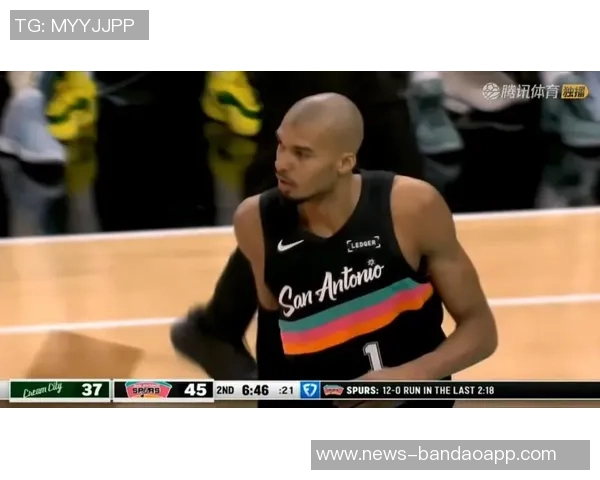 文班表现抢眼砍下22分9板媒体人担忧唐斯能否应对压力